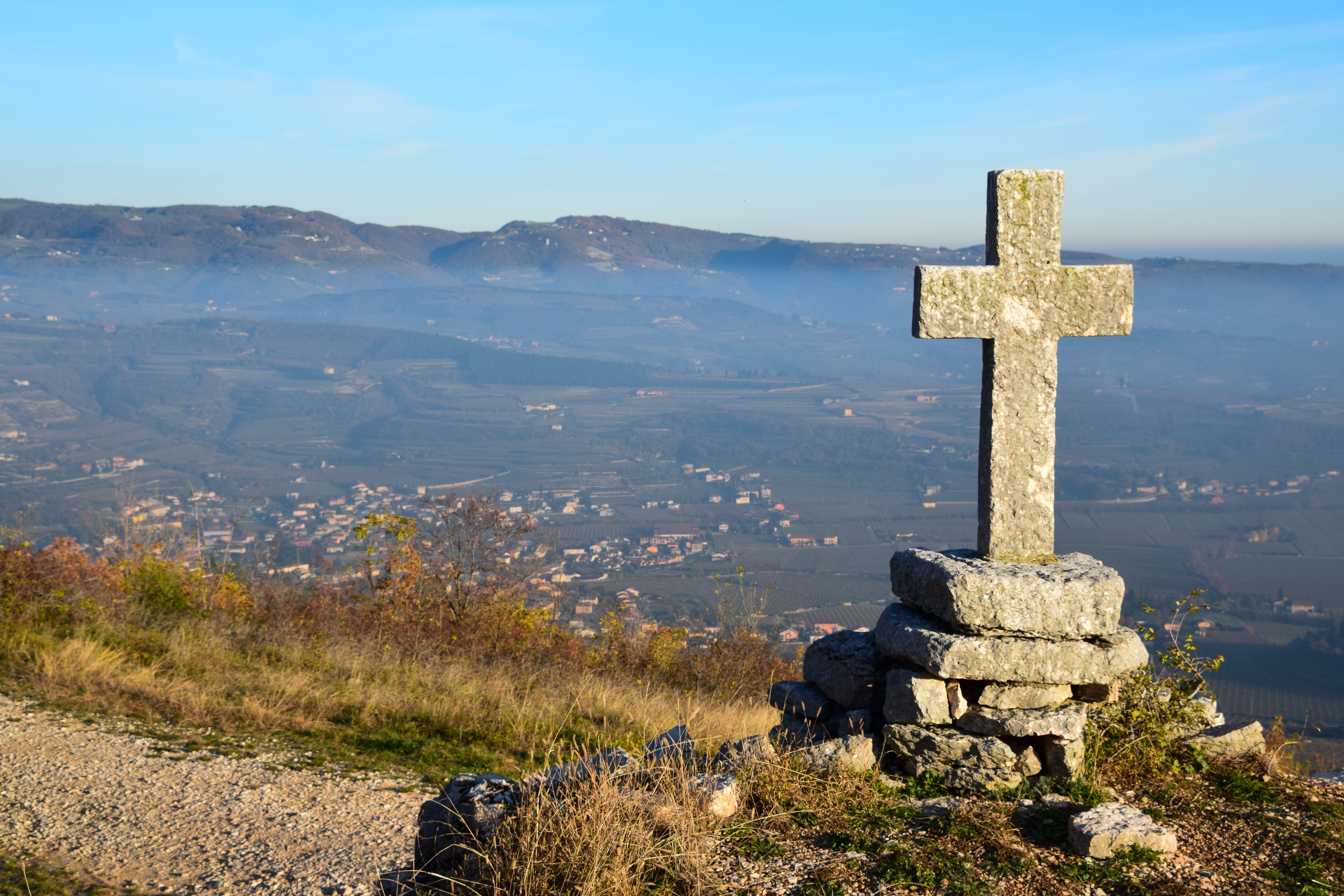 How to identify Amarone della Valpolicella from Veneto in a blind wine tasting?